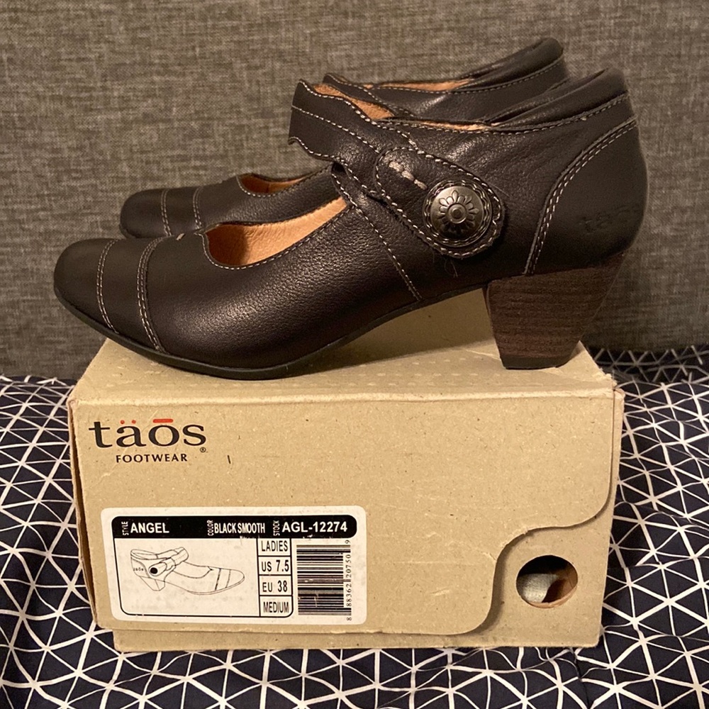 Taos leather heeled maryjane